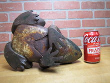 Load image into Gallery viewer, FROG Old Cast Iron Large Doorstop Decorative Yard Garden Art Statue HD 13+lbs