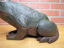 Load image into Gallery viewer, FROG Old Cast Iron Large Doorstop Decorative Yard Garden Art Statue HD 13+lbs