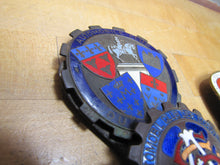 Load image into Gallery viewer, EUROPEAN TOUR 11 Original Old Car Club Badges Mounted on Bumper Bracket Sign Ad