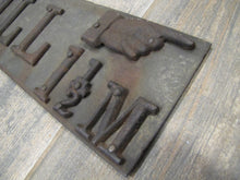 Load image into Gallery viewer, WYNANTSKILL 1 1/2 M HAND FINGER POINTING Antique Street Road Highway Town Sign