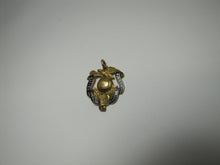 Load image into Gallery viewer, 1926-27 ALLIED AMERICAN FOOTBALL ASSOCIATION Sports Award Fob Medallion LINDAHL