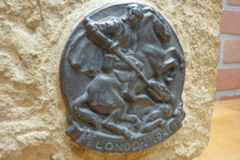 Load image into Gallery viewer, 1941 LONDON HOUSES OF PARLIAMENT BOMBED BUILDINGS SALVAGE STONE TOBACCO JAR UK
