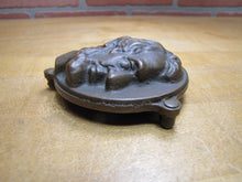 Load image into Gallery viewer, ABRAHAM LINCOLN JOHN COX OCEAN GROVE NJ Antique Decorative Arts Paperweight