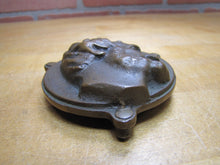 Load image into Gallery viewer, ABRAHAM LINCOLN JOHN COX OCEAN GROVE NJ Antique Decorative Arts Paperweight