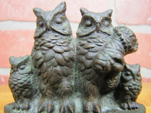 Load image into Gallery viewer, DE OXIDIZED M Co BRIDGEPORT Ct Owl Family Anique Bronze Advertising Paperweight
