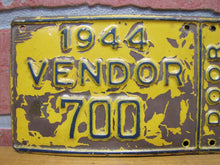 Load image into Gallery viewer, 1944 VENDOR Embossed Tin Truck Auto Plate Sign DOOR BARROW 1 HORSE 2 HORSE MOTOR