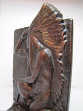 Load image into Gallery viewer, INDIAN CHIEF KNEELING TOMAHAWK Antique Bookend Doorstop Decorative Art Statue