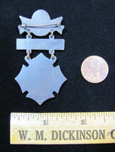 Load image into Gallery viewer, REMINGTON ARMS UNION METALLIC CARTRIDGE Co MARKSMAN Antique Pin Medallion D&C NY