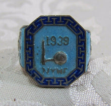 Load image into Gallery viewer, 1939 NEW YORK WORLDS FAIR CHINESE DELEGATION Souvenir Enamel Ring NYWF 1940