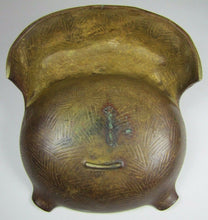 Load image into Gallery viewer, 19c VICTORIAN BATHING BEAUTY Antique Bronze Cigar Ashtray Decorative Arts Tray