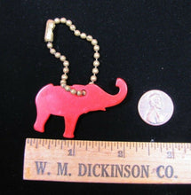 Load image into Gallery viewer, 1940 NEW YORK WORLDS FAIR REPUBLICAN Political Party ELEPHANT Keychain NYWF
