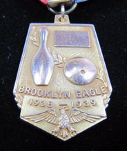 Load image into Gallery viewer, 1930s BROOKLYN EAGLE BOWLING Sports 1st PLACE Medallion XX GREEN LANTERN BB