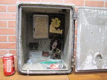 Load image into Gallery viewer, TRAFFIC CONTROL BOX NY CITY Orig Old Retired NYC New York OFF RED AMBER GREEN