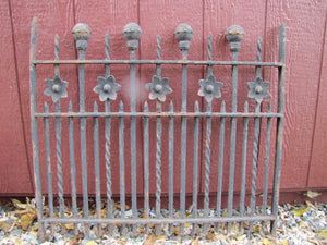 19c Antique Iron Ribbed Ball Flower Twisted Shaft Fence Window Grate Yard Art