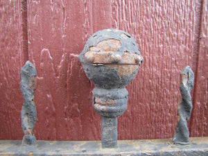 19c Antique Iron Ribbed Ball Flower Twisted Shaft Fence Window Grate Yard Art