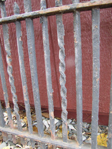19c Antique Iron Ribbed Ball Flower Twisted Shaft Fence Window Grate Yard Art