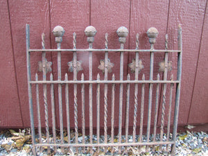 19c Antique Iron Ribbed Ball Flower Twisted Shaft Fence Window Grate Yard Art