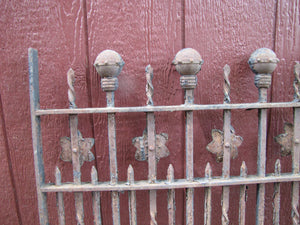 19c Antique Iron Ribbed Ball Flower Twisted Shaft Fence Window Grate Yard Art