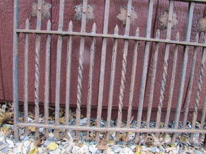 19c Antique Iron Ribbed Ball Flower Twisted Shaft Fence Window Grate Yard Art