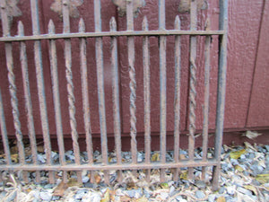 19c Antique Iron Ribbed Ball Flower Twisted Shaft Fence Window Grate Yard Art