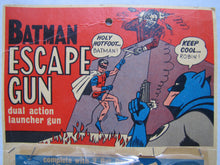 Load image into Gallery viewer, BATMAN ESCAPE GUN HOLY BAT DARTS FLYING GADGETS 1966 Lincoln International
