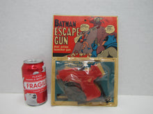 Load image into Gallery viewer, BATMAN ESCAPE GUN HOLY BAT DARTS FLYING GADGETS 1966 Lincoln International
