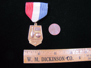 1930s BROOKLYN EAGLE BOWLING Sports 1st PLACE Medallion XX GREEN LANTERN BB