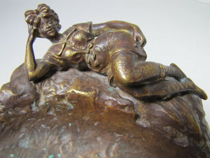 19c VICTORIAN BATHING BEAUTY Bronze Cigar Ashtray Decorative Arts Figural Tray