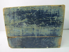 Load image into Gallery viewer, CONGRESS  D&amp;L SLADE Co Made of GRAPE 2 dozen 1/4 lb cans Antique Wooden Box
