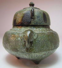 Load image into Gallery viewer, Vintage Incense Burner Elephant Heads small mid century cast metal
