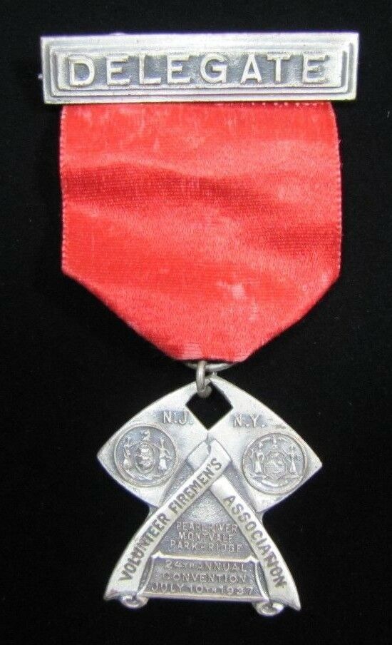 1937 DELEGATE NEW JERSEY NEW YORK VOLUNTEER FIREMENS Convention Medallion