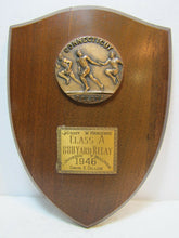 Load image into Gallery viewer, 1946 CONNECTICUT RELAYS Award Plaque 880 yard Grady Manierre Jacobson Mulligan
