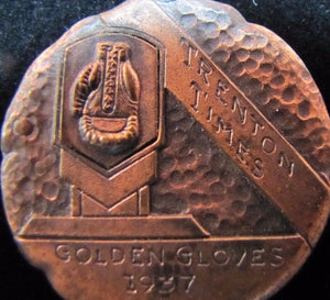 Orig 1937 TRENTON TIMES GOLDEN GLOVES BOXING Medal Medallion ornate design