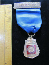Load image into Gallery viewer, 1936 UNITED HATTERS CAP &amp; MILLINERY Union Convention NY Delegate Medallion
