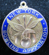 Load image into Gallery viewer, 1939 1940 NY STOCK EXCHANGE LEAGUE NEW YORK BOWLING Assn 10k GF Medallion
