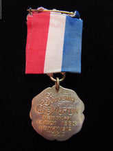 Load image into Gallery viewer, 1883 1912 CAFE MARTIN NEW YORK Souvenir Medallion Flag Ribbon Dieges Clust NY
