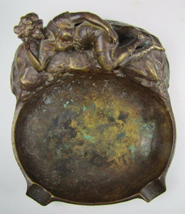 19c VICTORIAN BATHING BEAUTY Bronze Cigar Ashtray Decorative Arts Figural Tray