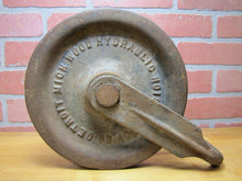 Load image into Gallery viewer, WOOD HYDRAULIC HOIST &amp; BODY Co DETROIT MICH Old Cast Iron Tackle Pulley Tool

