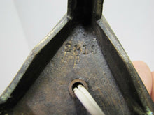 Load image into Gallery viewer, Arts &amp; Crafts Arrow Decorative Lamp Brass Bronze Triple Arrow Tip Point Legs
