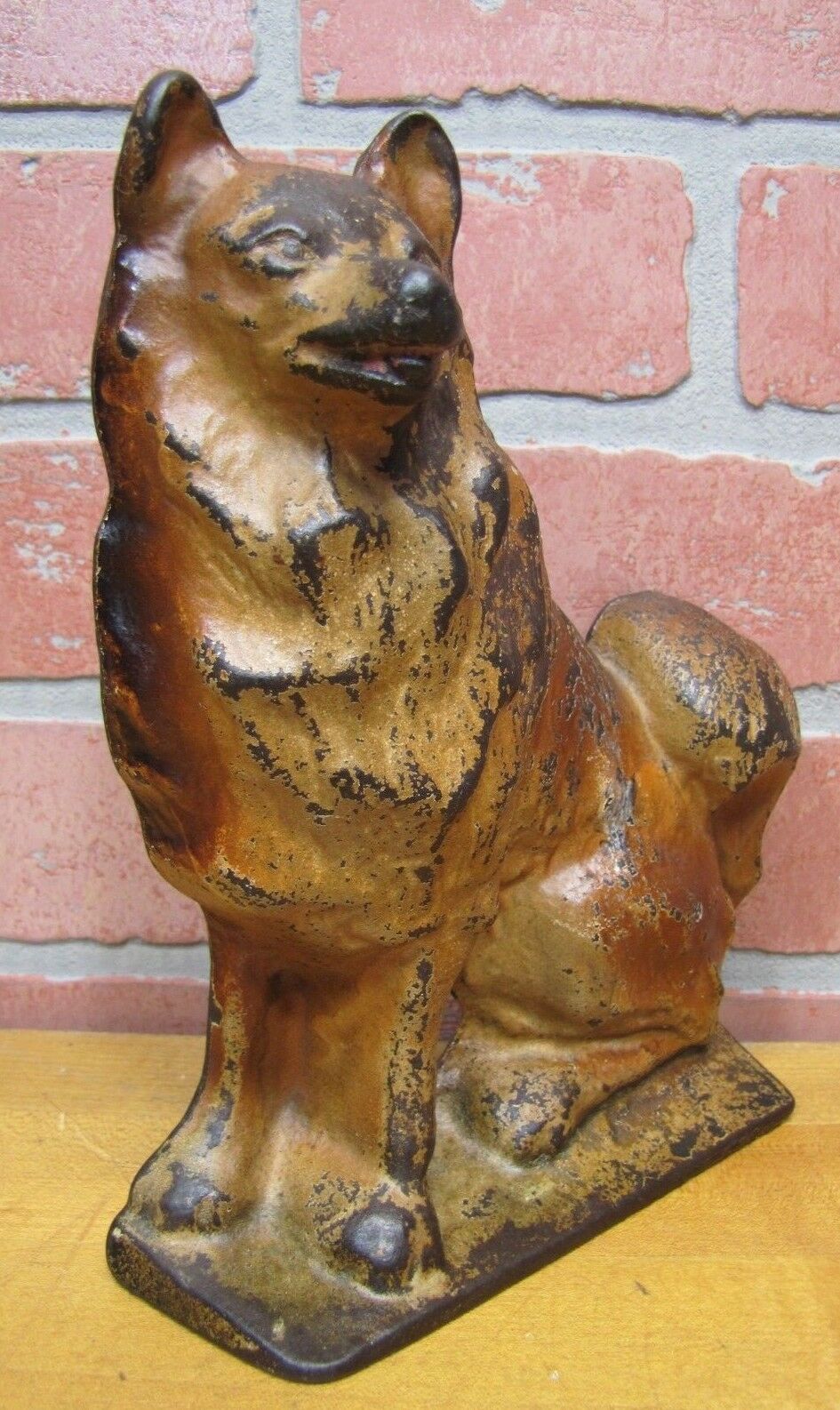 MALAMUTE c1930 CREATION Co Old Dog Cast Iron Doorstop Decorative Art Statue