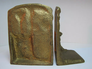 Antique Cast Iron LIONS HEAD FOUNTAIN Well Landscape Bookends Old Gold Paint