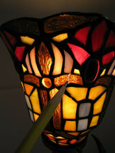 Load image into Gallery viewer, Geese Mallards Ducks Birds in Flight Bronze Brass Lamp Stained Glass Light Shade
