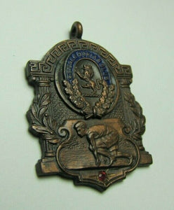 1917 NEW YORK CALEDONIAN CLUB 100 Yard Dash Sports Award Medallion Red Jewel