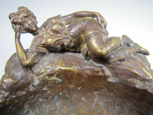 19c VICTORIAN BATHING BEAUTY Bronze Cigar Ashtray Decorative Arts Figural Tray