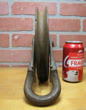 Load image into Gallery viewer, WOOD HYDRAULIC HOIST &amp; BODY Co DETROIT MICH Old Cast Iron Tackle Pulley Tool
