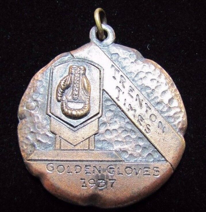 Orig 1937 TRENTON TIMES GOLDEN GLOVES BOXING Medal Medallion ornate design