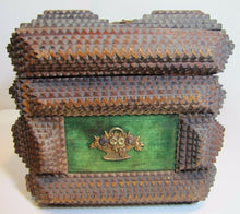 Load image into Gallery viewer, Tramp Art ZUM ANDENKEN IN MEMORIUM Ornately Decorated Antique Box Folk Artwork
