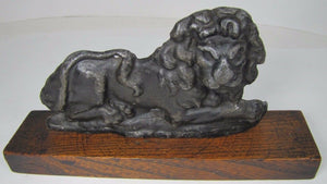 Antique Lion Decorative Art Cast Metal Wooden Base Doorstop Statue d1835