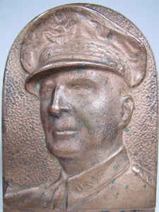 US GENERAL DOUGLAS MACAUTHUR Old Decorative Art High Relief Thick Brass Plaque