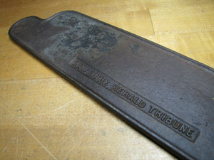 Old NEW YORK HERALD TRIBUNE Newspaper Advertising Cast Iron Paper Weight Sign Ad